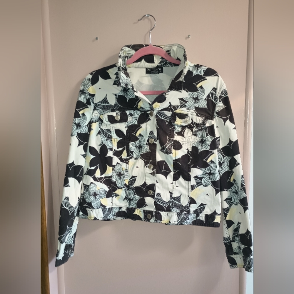 Floral pattern denim jacket large